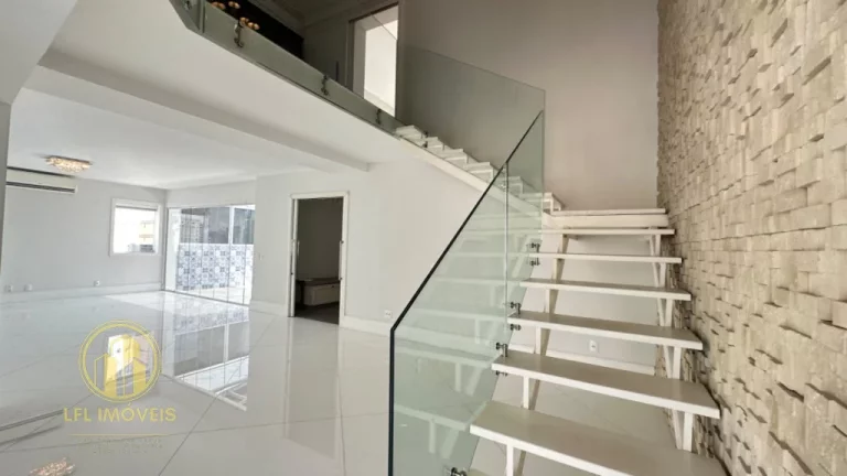 Imagem Cobertura Duplex para Venda ou Locação. com 3 suítes e 4 vagas. Vila Nova Conceição