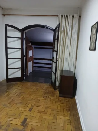 Imagem Sobrado para Venda com 164m², 3 dormitórios, 1 sala e 2 vagas!!!