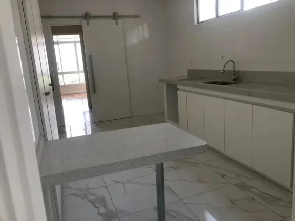 Imagem Apartamento para alugar 3 Quartos (1 suíte) 1 vaga 176m² Jardins