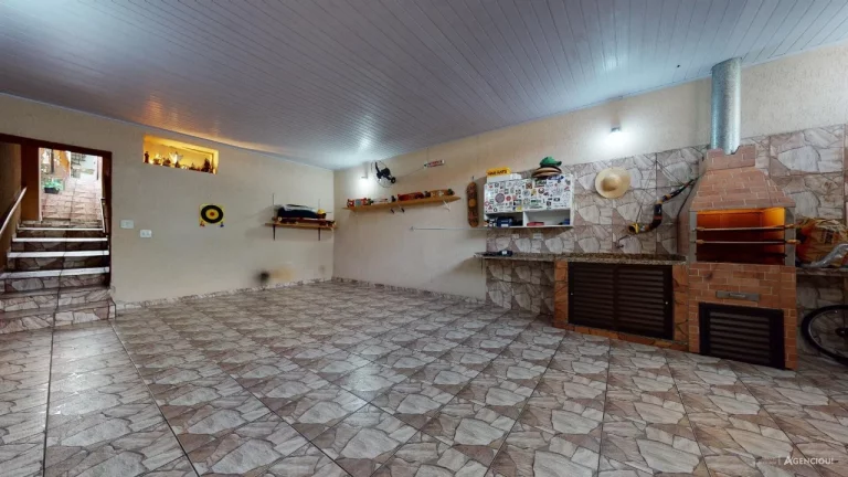Imagem Sobrado Ipiranga - 220 m² - 3 Dormitórios - 1 Suíte - 2 Vagas