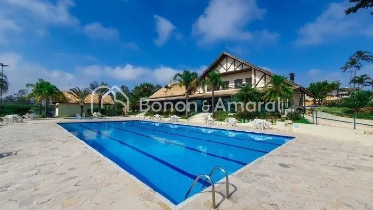 Imagem Localizada em um dos condomínios mais desejados da cidade, essa residência oferece exclusividade, ...