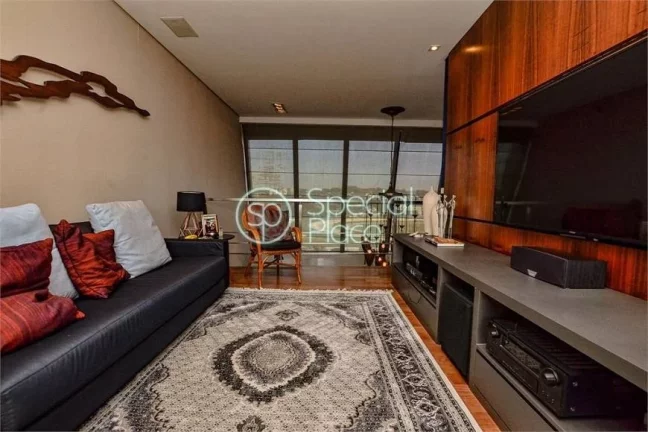 Imagem Cobertura Duplex Jardim Europa. Excelente! Duas suítes (é possível fazer mais dois dormitórios n...