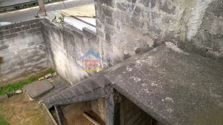 Imagem Casa Antiga com 80 m² com 2 Quarto, Sala, Cozinha, 1 Banheiro!