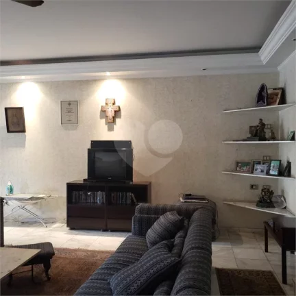 Imagem Casa à venda com 6 quartos, sendo 4 suítes, em Vila Sônia, São Paulo - SP