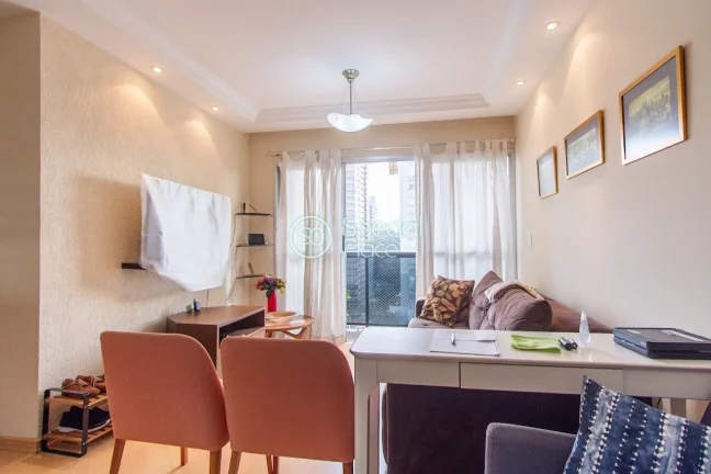 Excelente apartamento com 78m², andar alto, vista livre, 3 dormitórios, sendo uma suíte, living c...