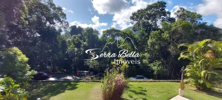 Imagem Casa com 4 dormitórios à venda, 200 m² por R$ 1.350.000,00 - Bom Retiro - Teresópolis/RJ