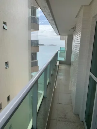 Imagem Apartamento Alto Padrão, 03 Quartos, 01 Suite, Vista Panorâmica, 02 Vagas de Garagem, 03 Varandas, Beira Mar, Praia do Morro, Guarapari - ES
