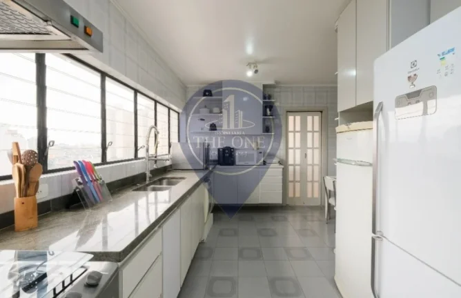 Imagem Imperdível oportunidade de compra ou aluguel de apartamento de luxo em Perdizes, São Paulo-SP: 4 quartos, 3 suítes, 3 salas, 5 banheiros, 3 vagas de garagem, 226m².