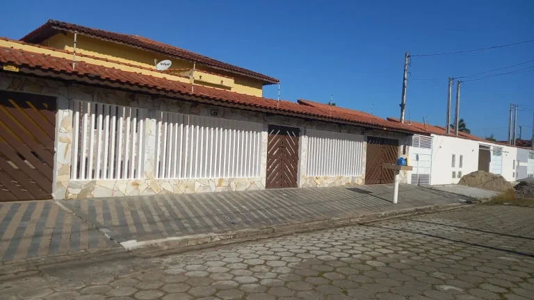Imagem Casa para Venda em Itanhaém, Balneário Gaivota, 4 dormitórios, 3 suítes, 2 banheiros, 5 vagas