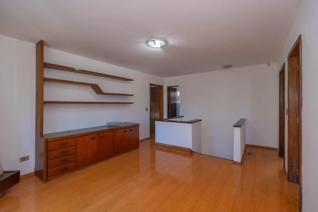 Imagem Casa Comercial no Seminário Curitiba