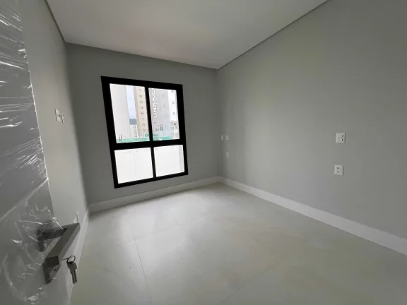 Imagem Apartamento NOVO Alto Padrão no Centro de Balneário Camboriú