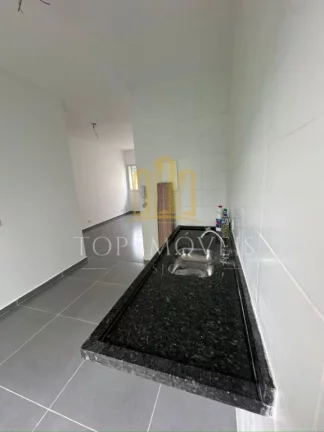 Imagem Excelente Oportunidade! Sobrado com 2 dormitórios em condomínio fechado.