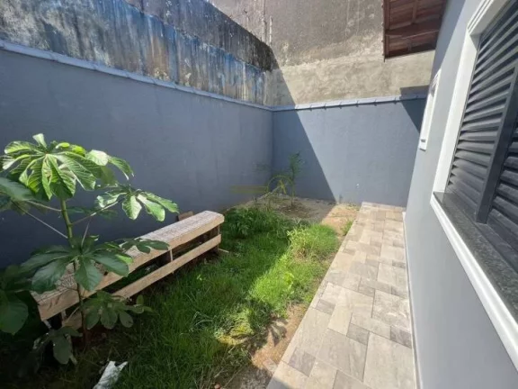 Imagem Casa térrea à venda em Peruíbe Piscina com cascata. Área gourmet com churra