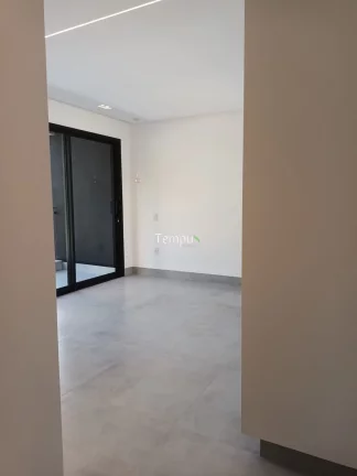 Imagem Sobrado Alto Padrão, 3 Suítes, Churrasqueira com Piscina