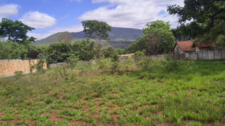 Imagem ÀREA DE 1.900 M², EM MATEUS LEME!