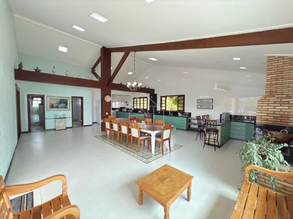 Imagem CASA EM PEDRA AZUL