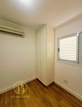 Imagem Espaçoso Apartamento de 3 Dormitórios e 3 vagas, na Vila Suzana