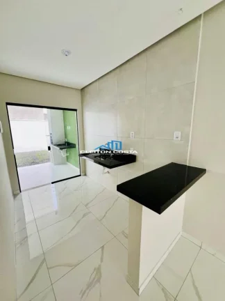 Imagem Casa para Venda em Feira de Santana, Parque Ipê, 2 dormitórios, 1 suíte, 1 banheiro, 2 vagas