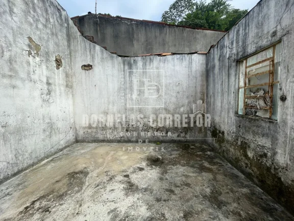 Imagem Imóvel com Terreno Grande e Ótimo Potencial de Valorização