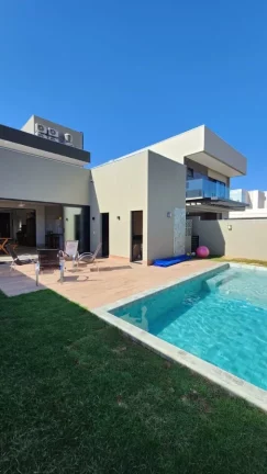 Imagem Casa em Condomínio para Venda em Cuiabá / MT no bairro Jardim Imperial
