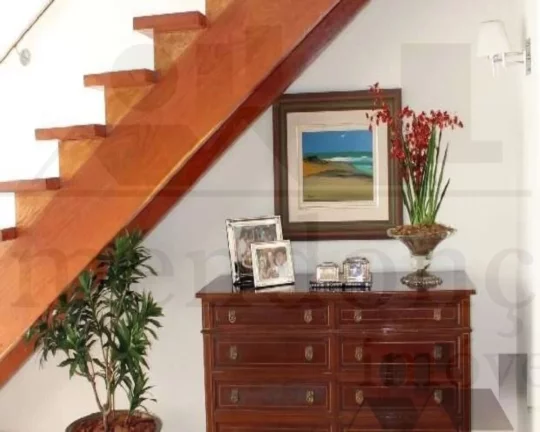 Imagem Apartamento duplex reformado, pronto para morar c/ acabamento impecável e armários sob medida em m...