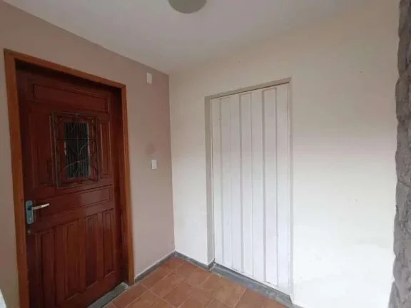 Imagem Casa aconchegante com excelente localização no bairro São Sebastião