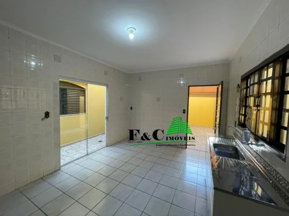 Imagem Casa para Venda em Limeira, Jardim Morro Azul, 3 dormitórios, 1 banheiro, 2 vagas