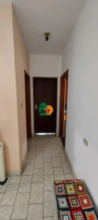 Imagem Casa para Venda em São Roque, Jardim Bela Vista, 2 dormitórios, 1 suíte, 1 banheiro, 2 vagas