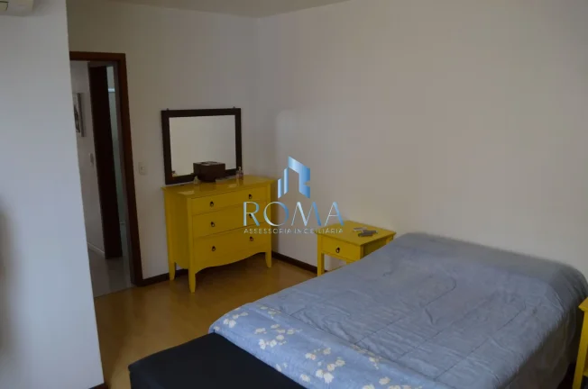 Imagem Cobertura 3 dormitórios à venda Centro Santa Maria/RS