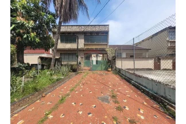 Imagem Casa com 5 quartos, 251m², à venda em Campinho, Rio de Janeiro .