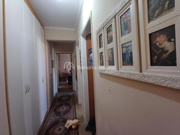 Imagem Localizado na charmosa Rua Bandeirantes, este apartamento no Condomínio Ilha das Canarias oferece u...