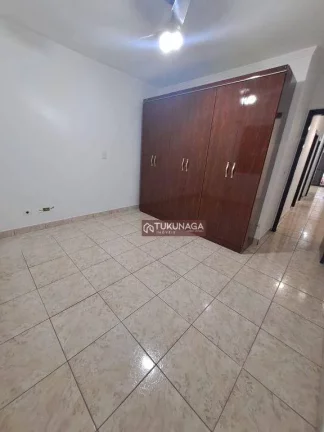 Imagem Sobrado com 3 dormitórios para alugar, 165 m² por R$ 5.385,00/mês - Vila Galvão - Guarulhos/SP