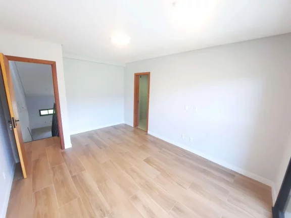 Imagem Casa EXCLUSIVA à Venda 2 Dormitórios(1S), 110 m2, São João do Rio Vermelho/ Florianópolis, SC