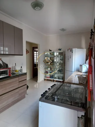 Imagem Casa, 3 Dormitórios ( 1 suíte), 199m², Bosque dos Eucaliptos, Sjc.