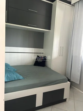Imagem Casa em Forquilhinhas - 2 Dormitórios, 72m² por R$350.000
