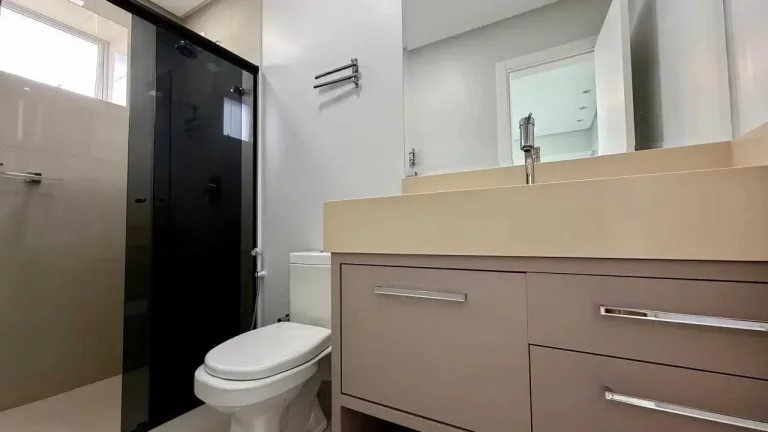 Imagem Apartamento mobiliado e Decorado com 3 suítes, 3 vagas na Barra Norte em Balneário Camboriú