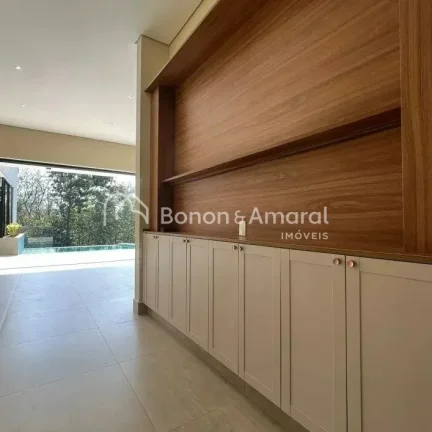 Imagem Casa térrea para locação no Condomínio Parque das Sapucaias
Elegância, conforto e integração ...