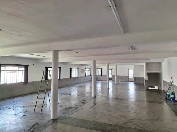 Salão Sobreloja 300m² - Av. Itaquera | Jd. Maringá | 4 Banheiros