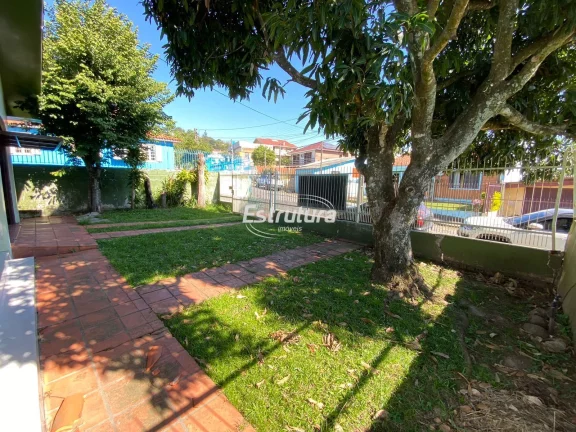 casa 3 dormitórios a poucos metros da Avenida João Luiz Pozzobon