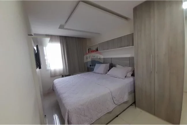Imagem Apartamento à venda com 2 quartos, 1 suíte com 64 m² em Vila Valqueire-RJ