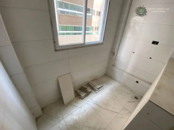 Imagem Apartamento com 2 dormitórios à venda, 76 m² por R$ 420.000,00 - Vila Guilhermina - Praia Grande/SP