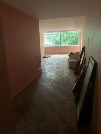 Imagem Apartamento 3 quartos em Ipanema, 170m2, 1vaga, na quadra da praia.
