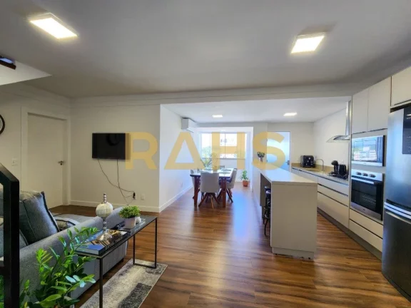 Cobertura Duplex em ótima localização no Santo Antônio. Imóvel recém reformado. Possui ao tota...