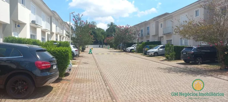 Imagem Linda casa 3 dormitórios, sendo 1 suíte com closet em condomínio com lazer