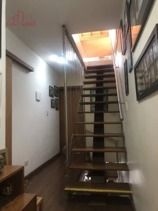 Imagem Casa no Condomínio Andreas - 4 dorms - 200m²