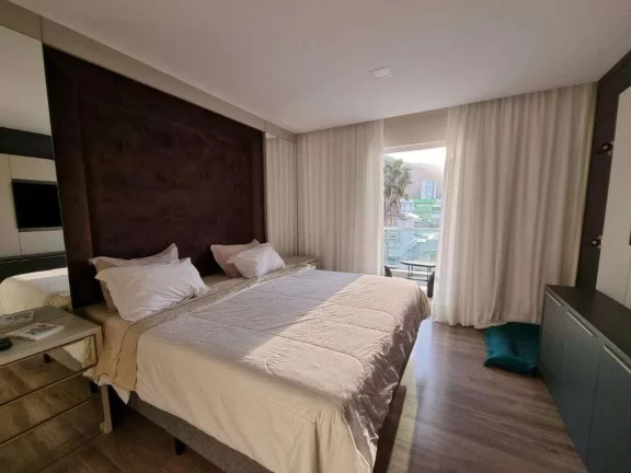 Imagem Linda Casa Alto Padrão de 460m2 à Venda, 4 Suítes, Bairro Pedra Branca em Palhoça, SC.