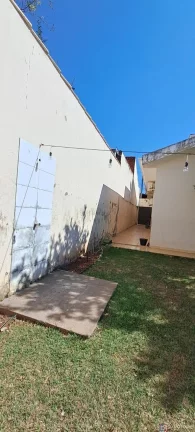 Imagem Casa à Venda no Jardim Céu Azul em Patos de Minas – 3 Quartos, Suíte, Área Gourmet e Escritório por R$ 750 mil