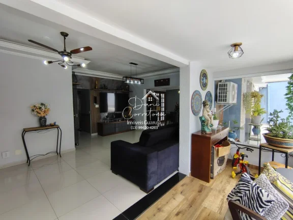 Imagem Imperdível: Casa à venda em Guarujá-SP, Guaiúba! Bem próxima ao Tombo com 3 quartos, 1 suíte, 2 salas, 6 vagas e 300m² de área.