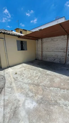 Imagem Casa 1 Dormitório • Cozinha • 1 Vaga de Garagem