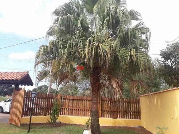 Imagem Chácara à venda 2 Quartos, 1 Suíte, 6 Vagas, Campina do Monte Alegre, Salto de Paranapanema - SP
